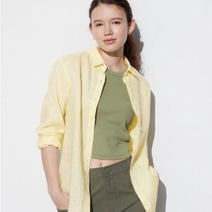 Uniqlo 100% Linen Button Down Shirt in Yellow Size Medium